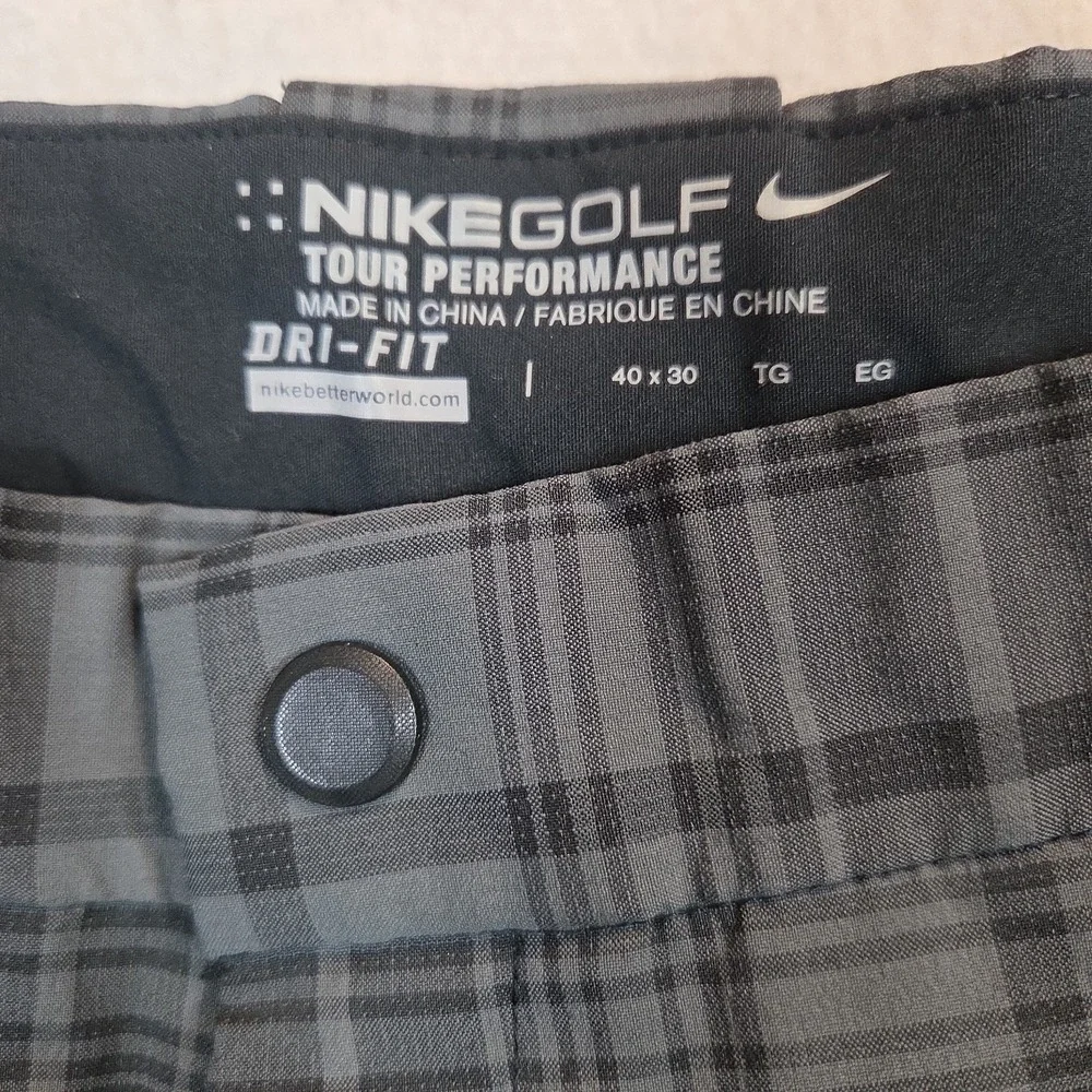 NIKE GOLF Men's Tour Performance Dri-Fit Plaid Golf Pants Gray & Charcoal 40X30